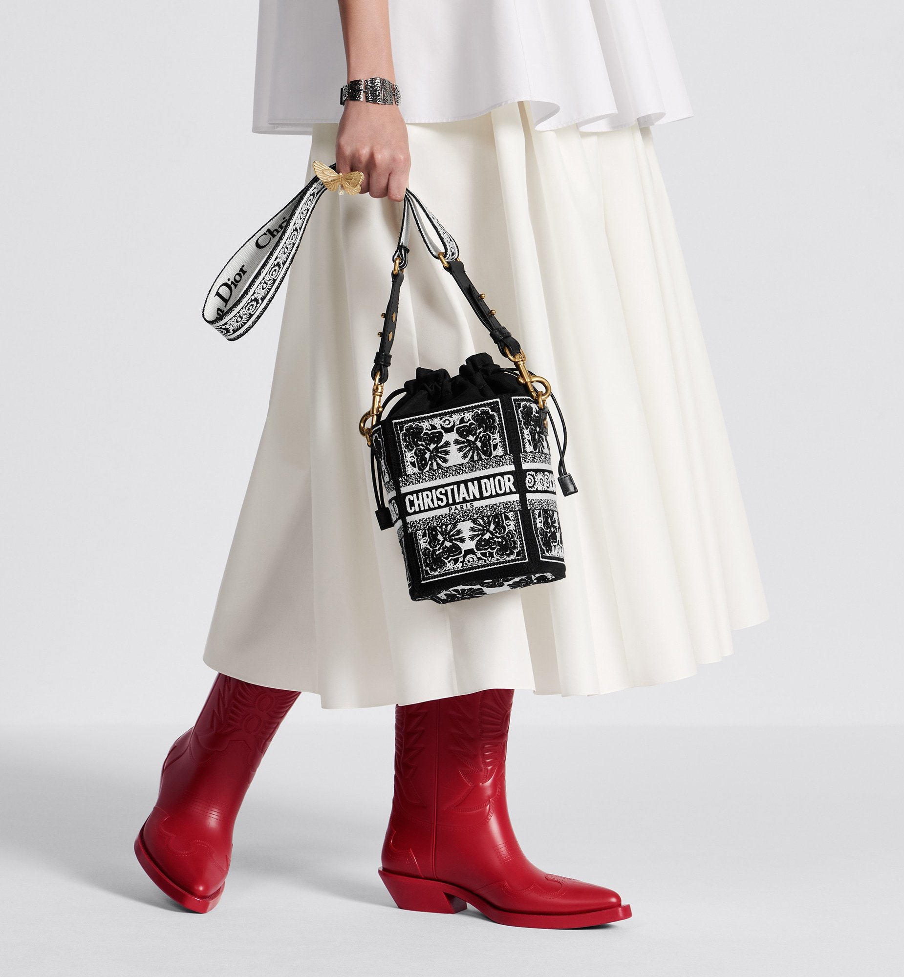Dior Small D Bucket Shoulder Bag In Black