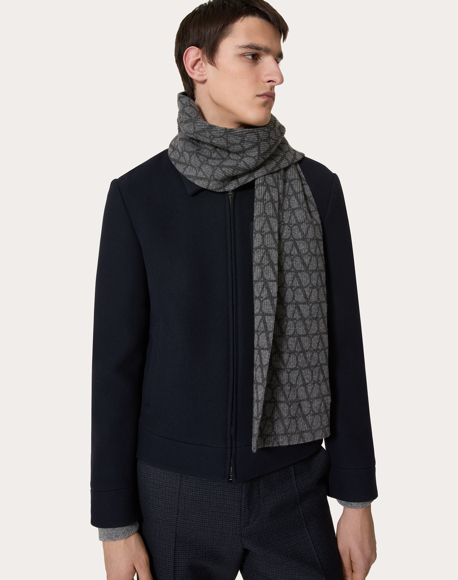 Valentino Logo Scarf In Black