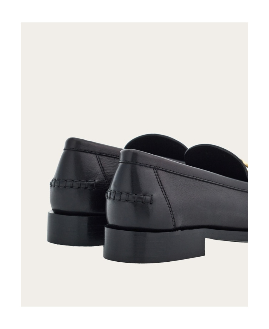 Shop Ferragamo Gancini Buckle-detailed Loafers In Black