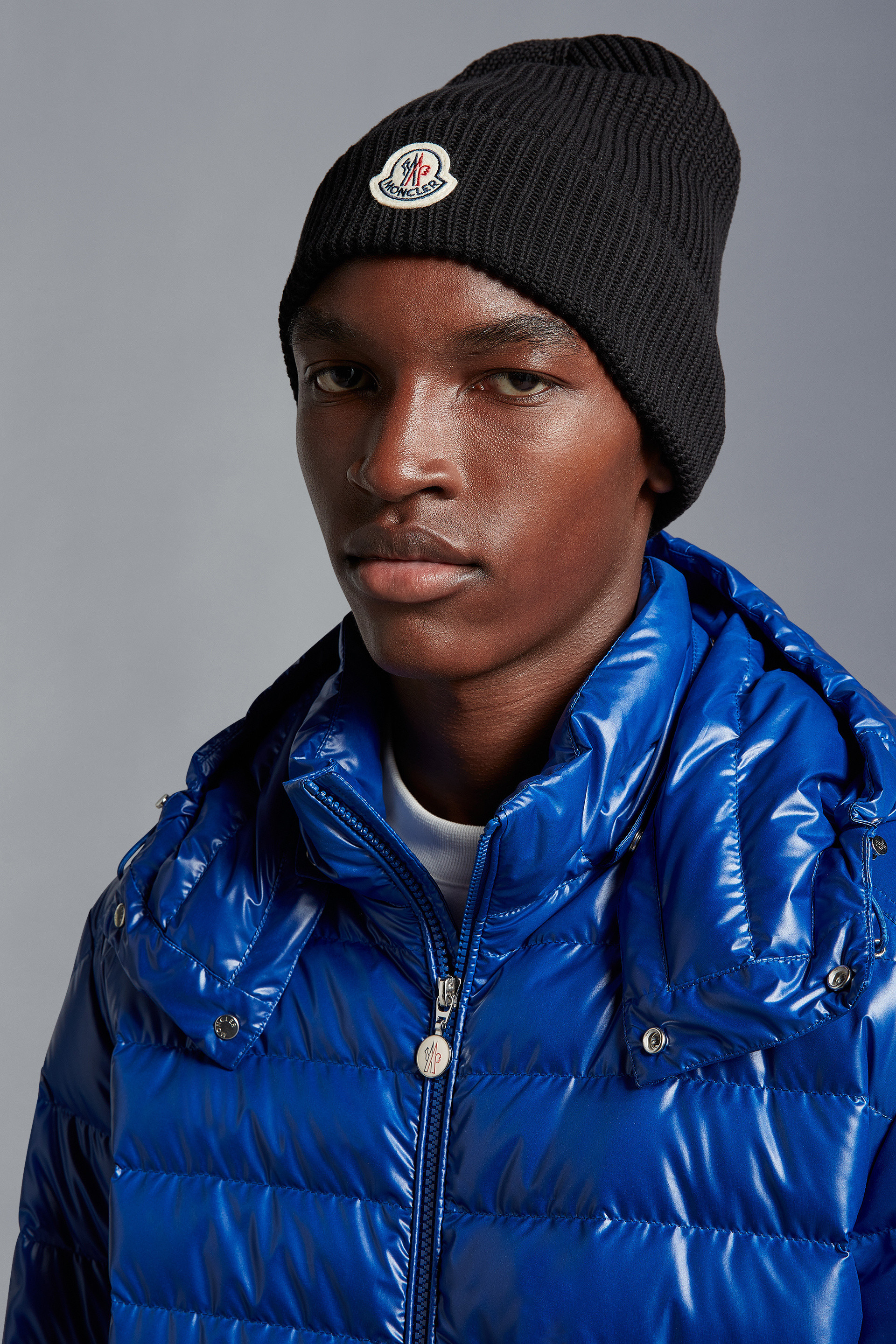 Moncler Knitted Urinal Hat Without Brim In Black