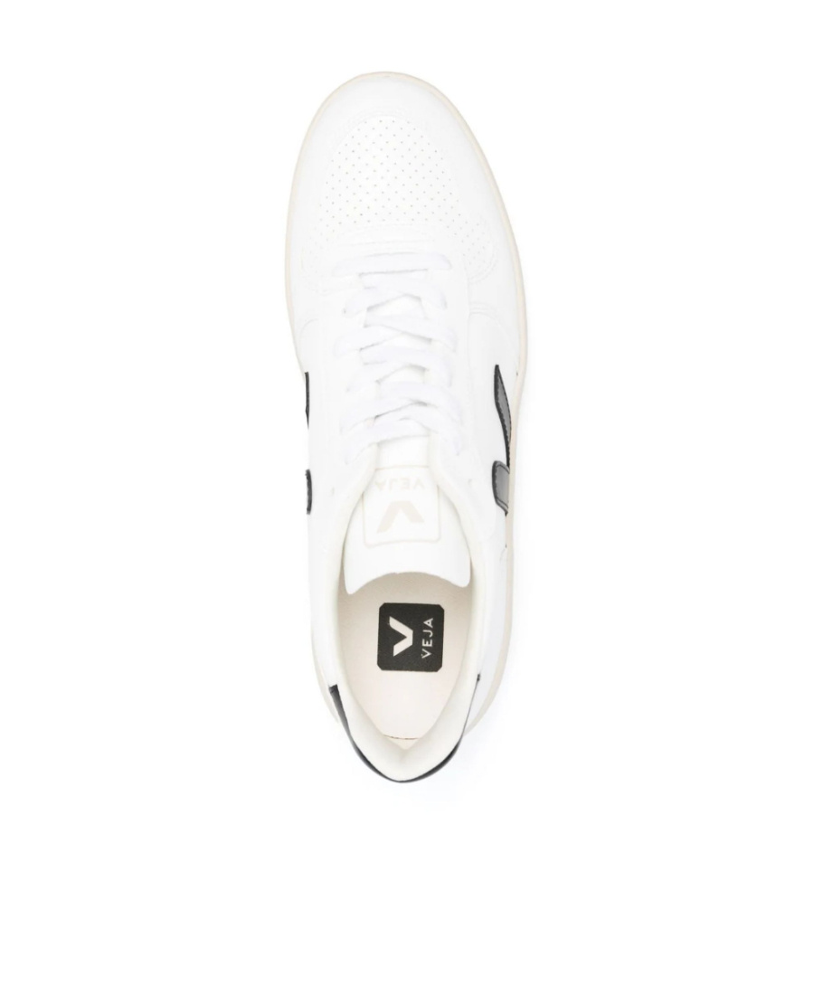 Veja V-10 Cwl Trainers In White