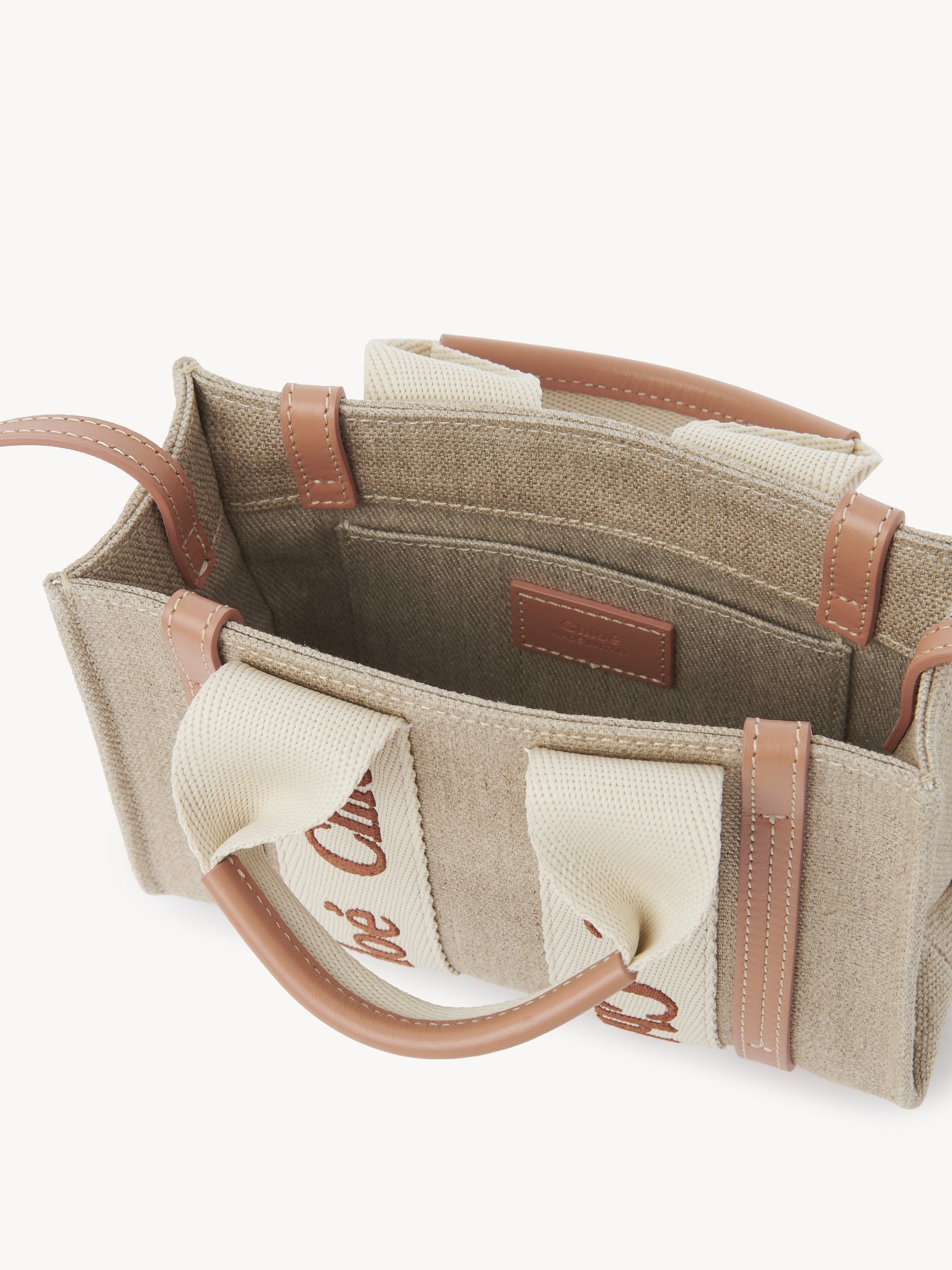 Chloé Mini Woody Tote Bag In Linen Leather