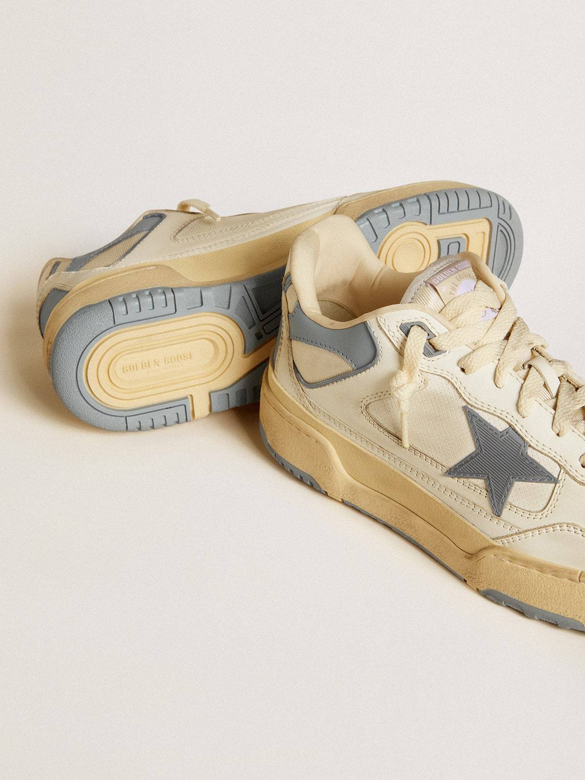 Golden Goose Women's Forty2 With Grey Tpu Star And White Leather Heel Tab
