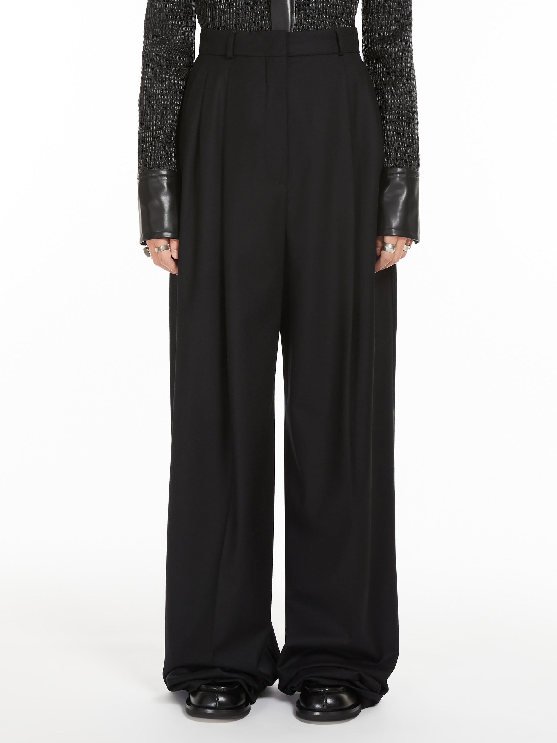 Sportmax Large Silhouette Elastic Wool Pants In Black