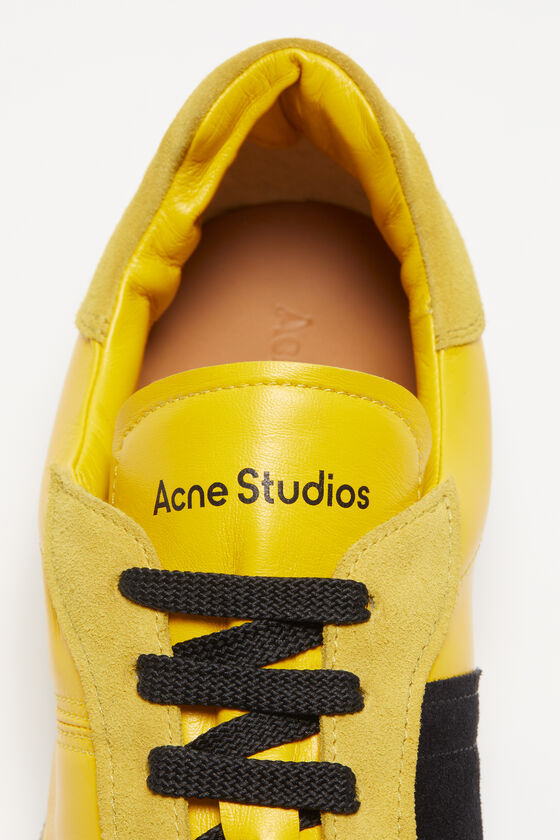 Acne Studios Round Head Lacing Casual Sneakers In Yellow