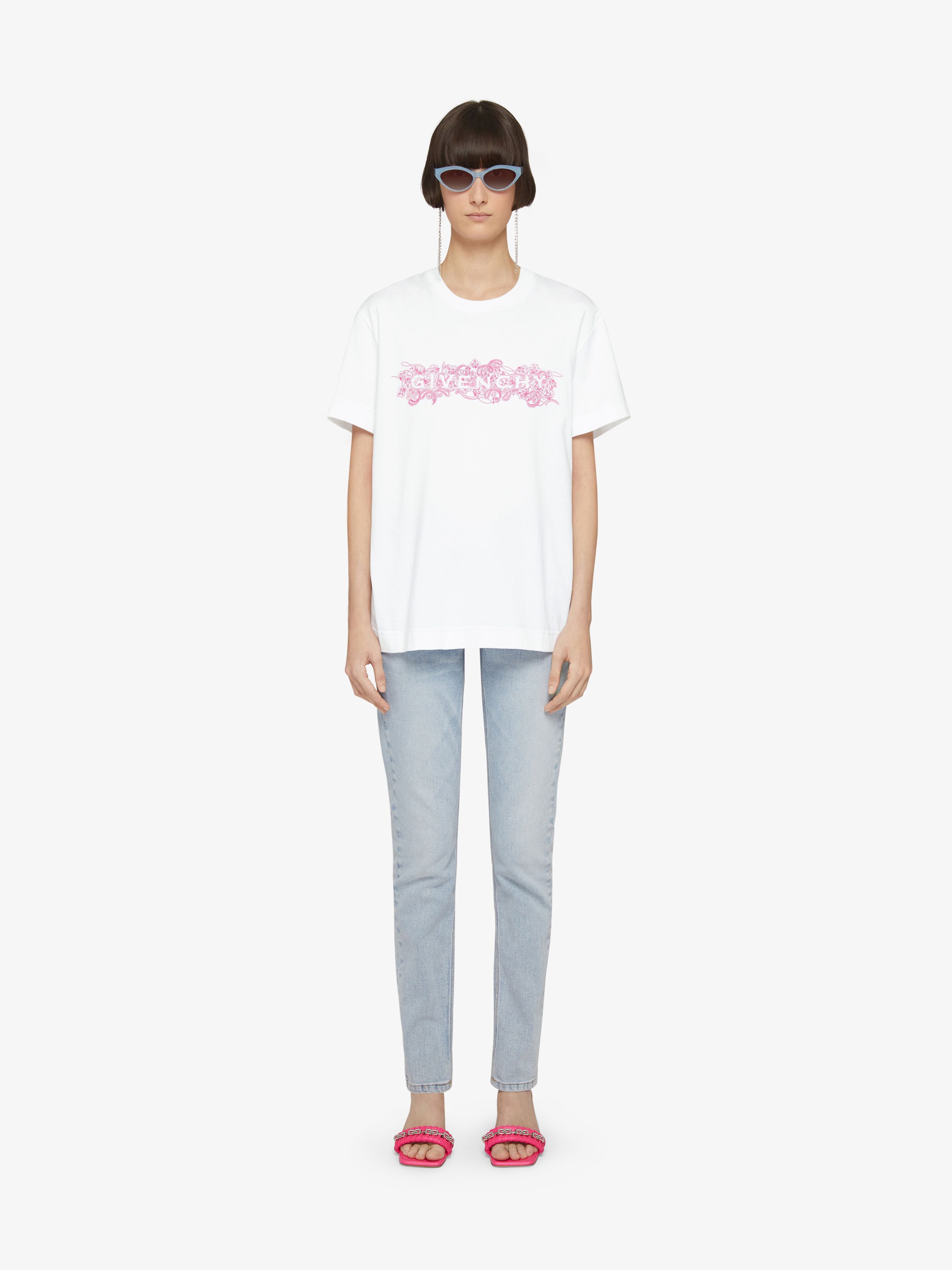 Givenchy 4g Embroidered Logo Classic Fit T-shirt In White
