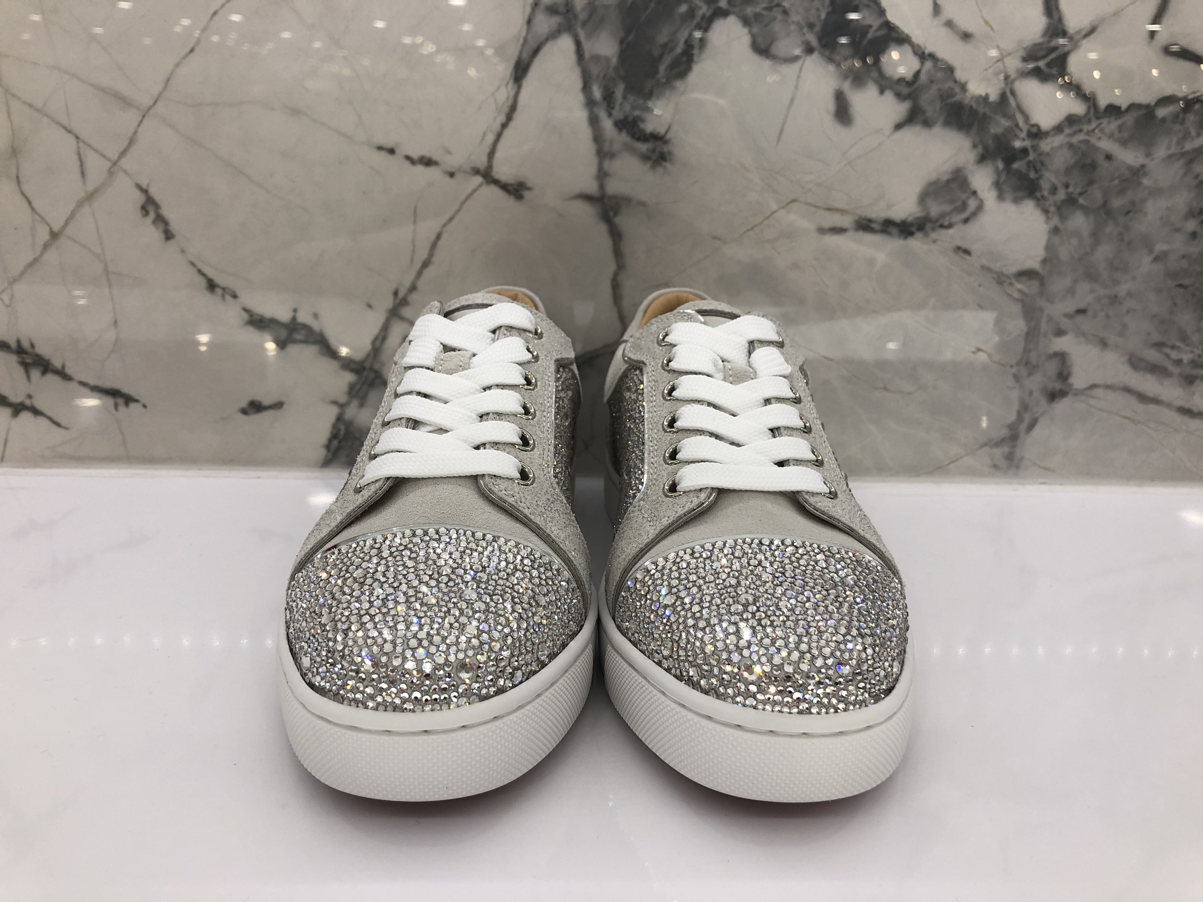 Christian Louboutin Tie The Details Of Casual Sports Shoes In Gray