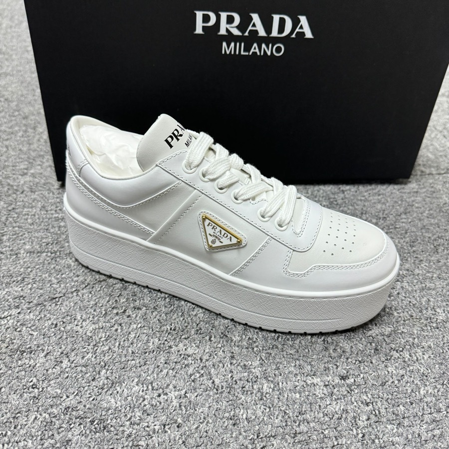 Prada Round Head Low-cut Casual Shoes In White