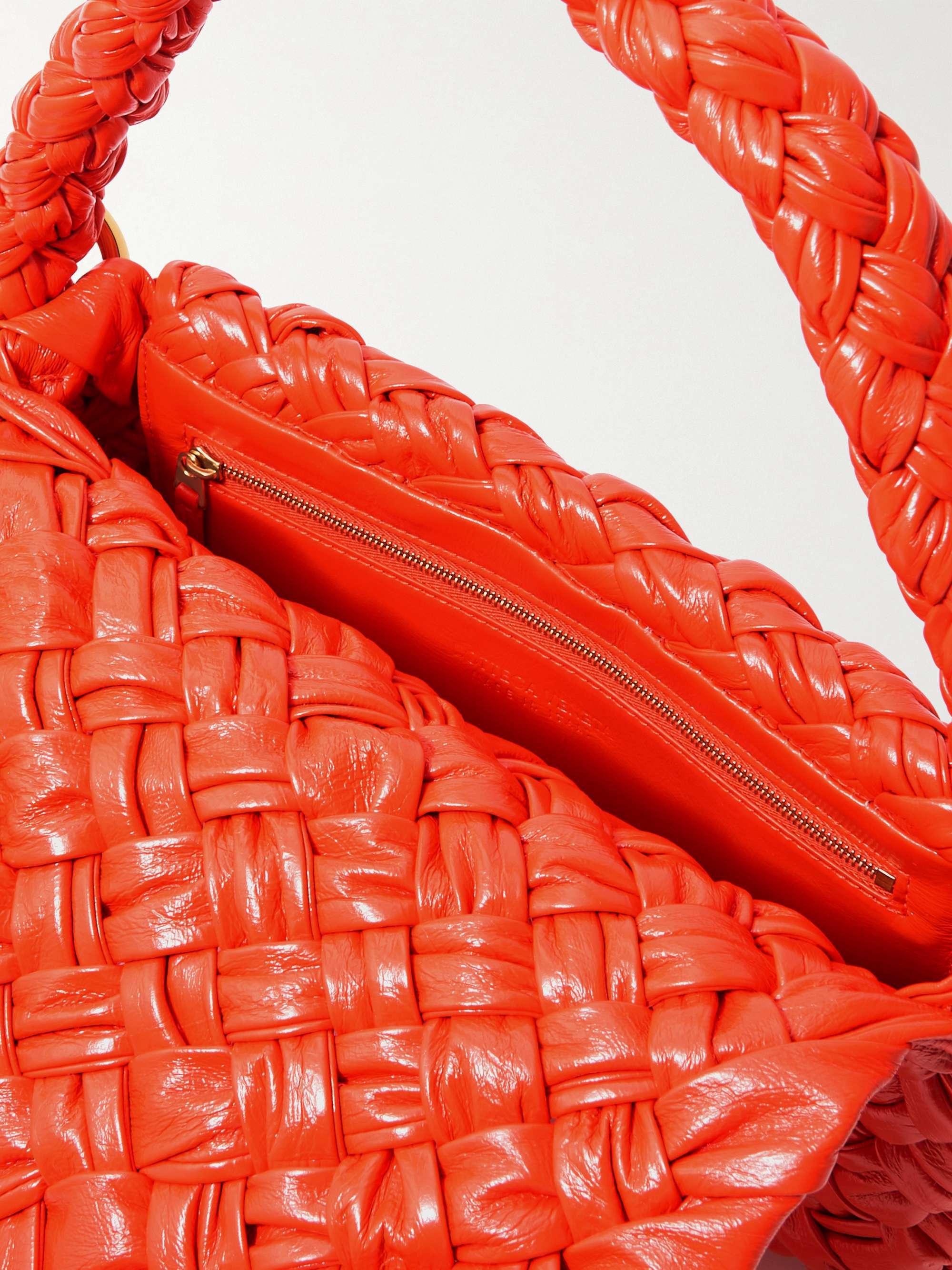 Bottega Veneta Intreccio Knitted Shoulder Bag In Red