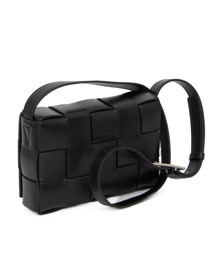 Bottega Veneta Medium Inteccio Shoulder Bag In Black