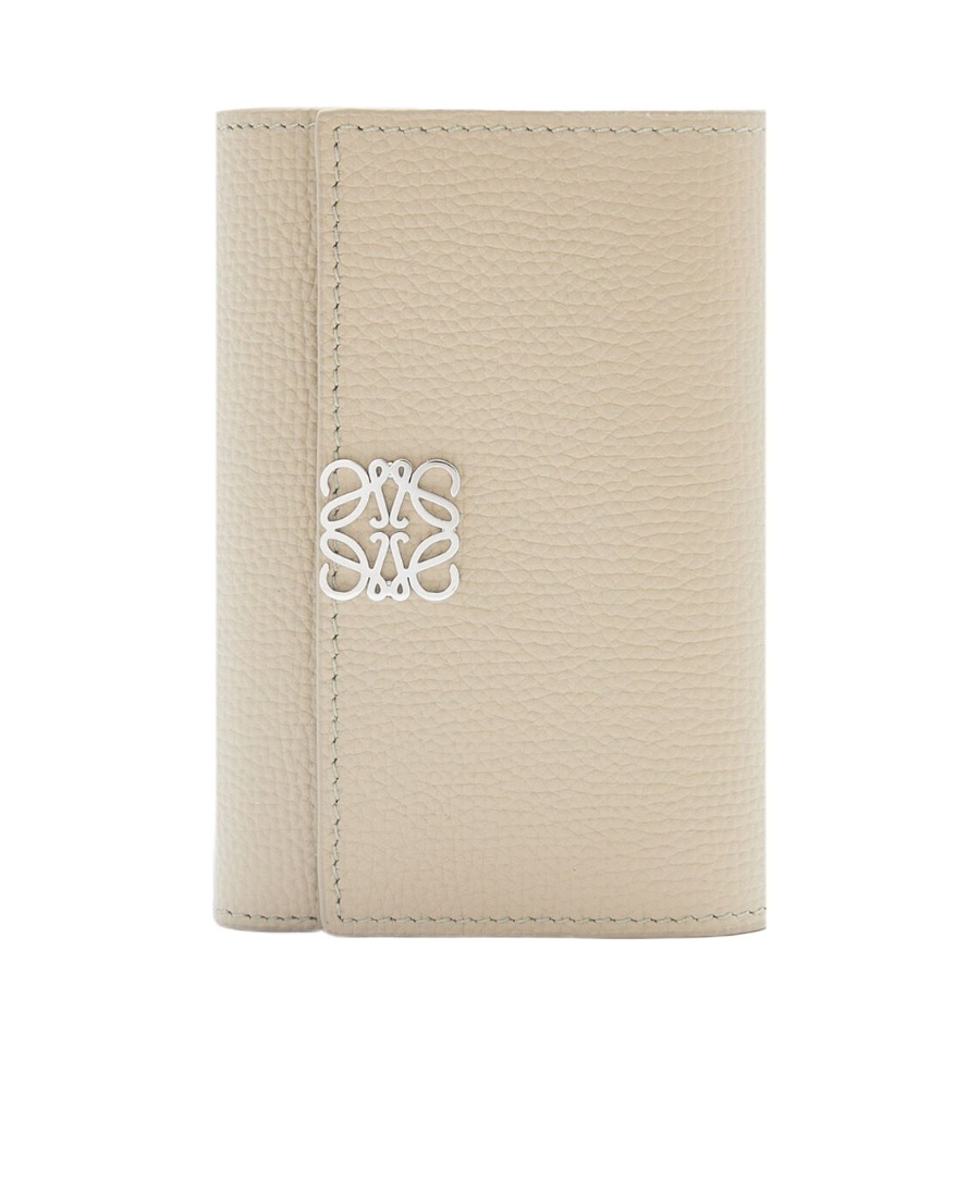 Loewe Anagram Small Vertical Wallet In Hammered Calfskin In Nude