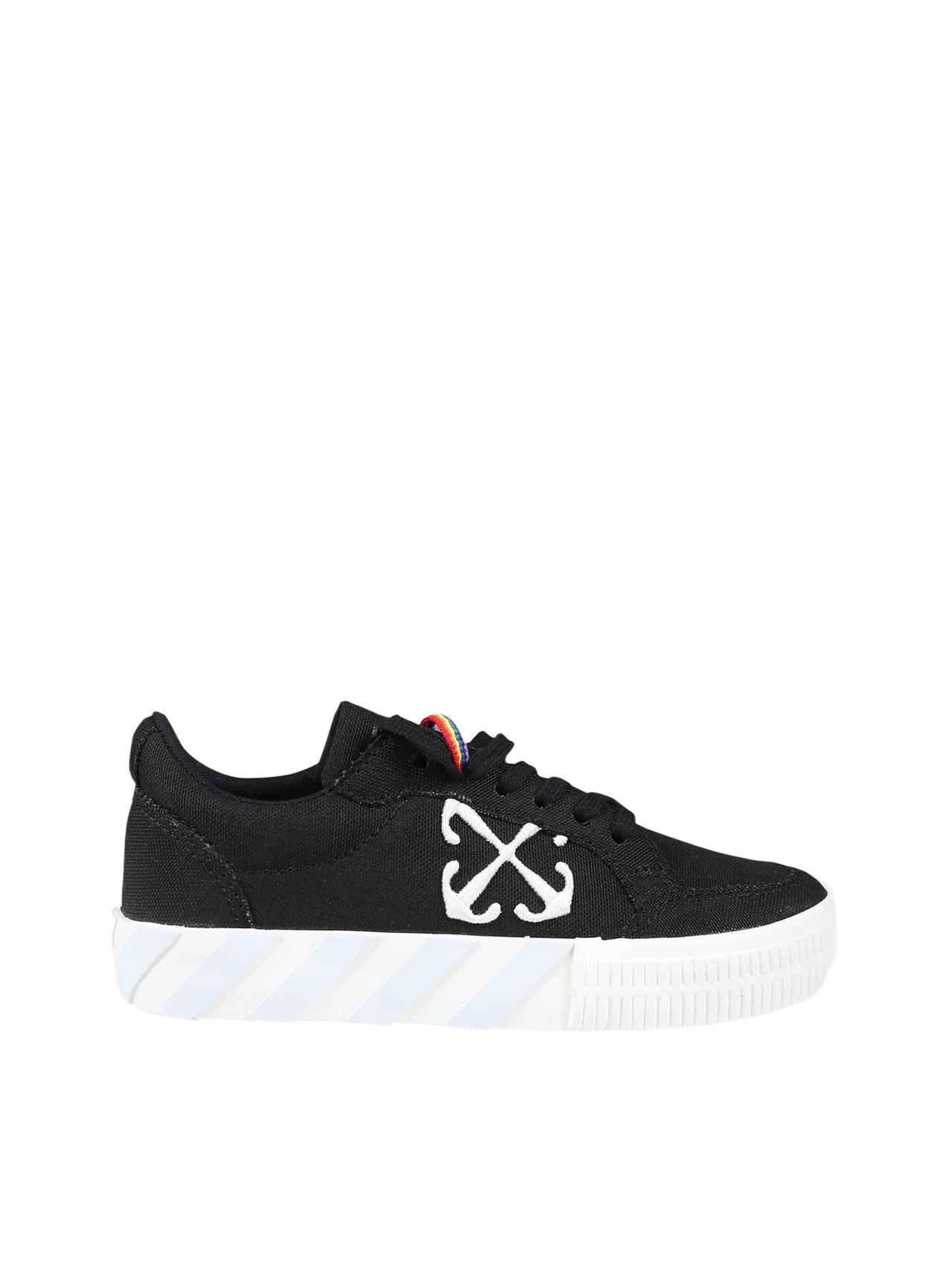 Off-white Arrows-embroidered Lace-up Sneakers In Black
