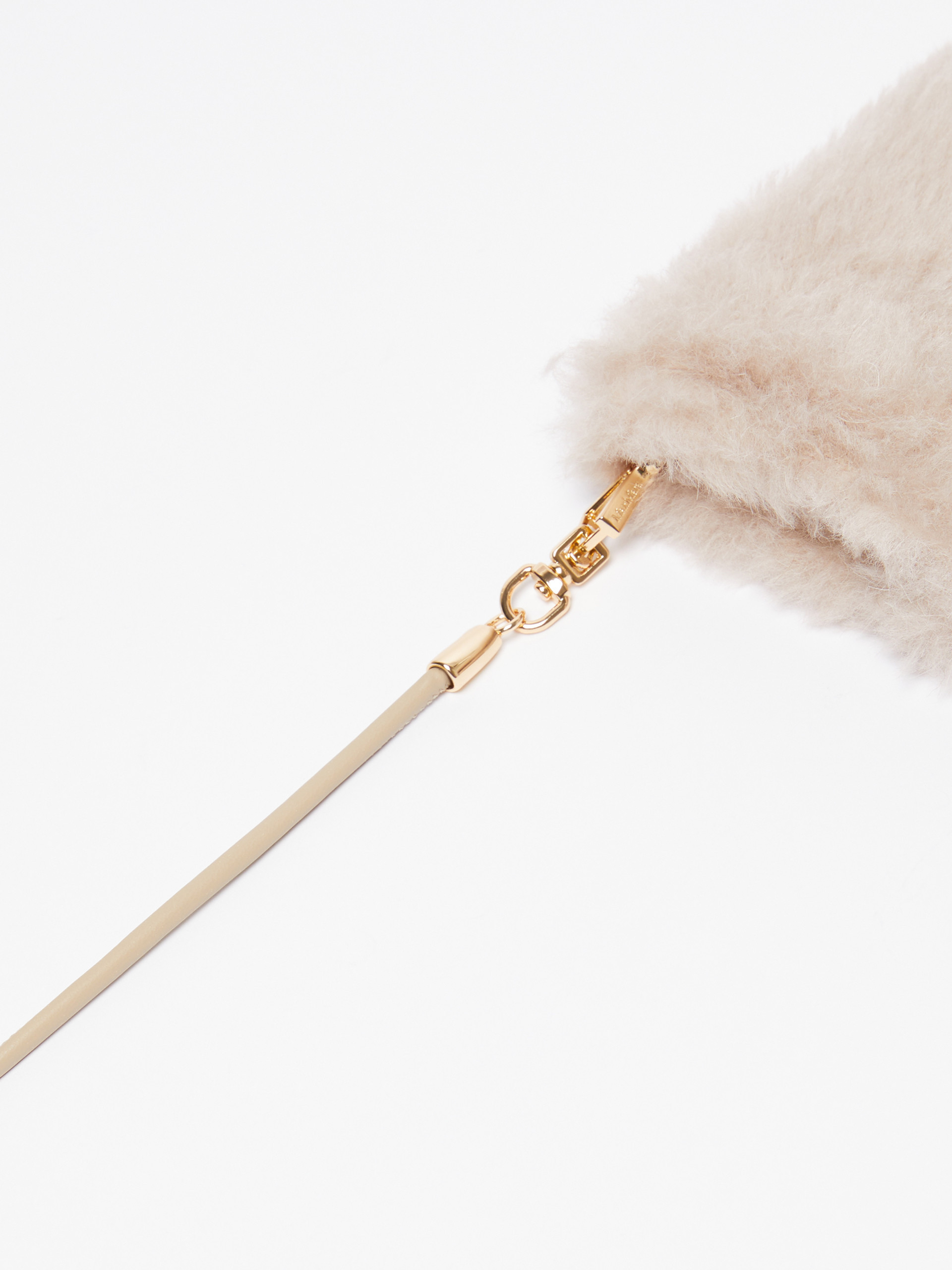 Max Mara Mittens In Alpaca And Wool Teddy Fabric