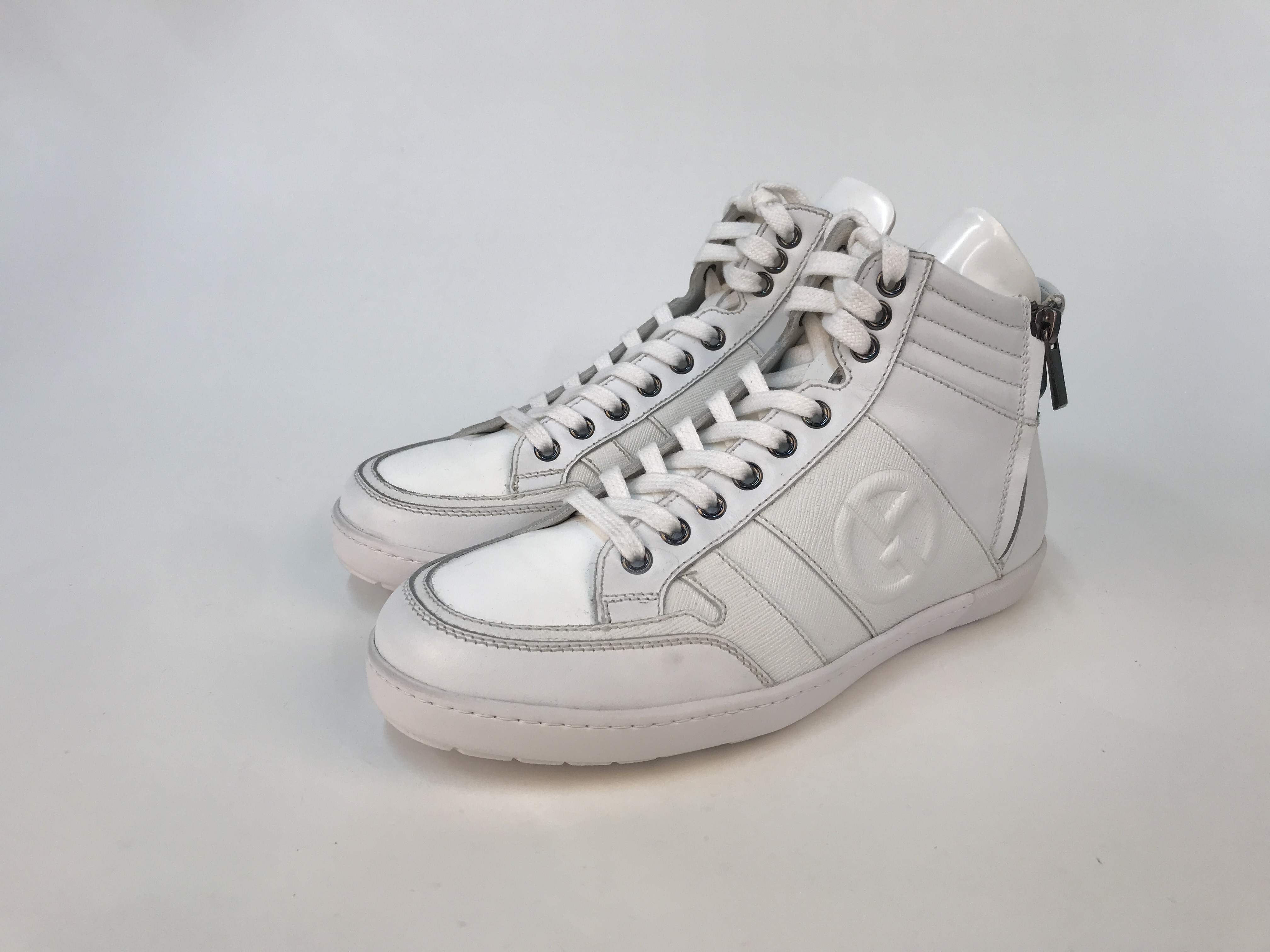 Giorgio Armani Logo High-top Leisure Sports Shoes In White