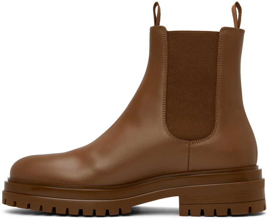 Gianvito Rossi Round Toe Ankle Boots In Brown