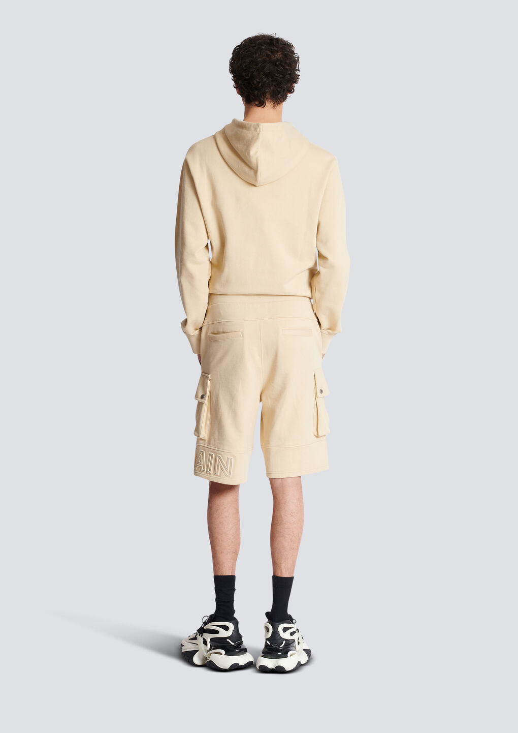 BALMAIN CARGO SHORTS WITH REFLECTIVE BALMAIN LOGO 
