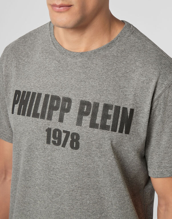 Philipp Plein T-shirt Round Neck Ss Pp1978 In Gray