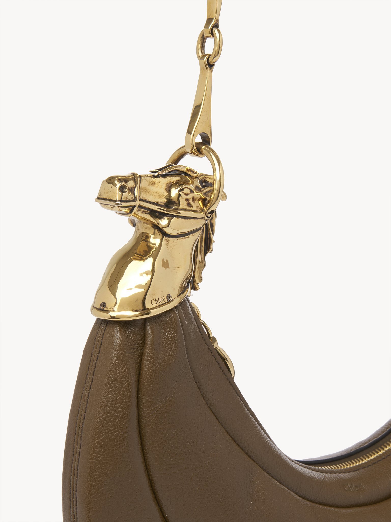 Chloé Logo Shoulder Bag In Deep Khaki