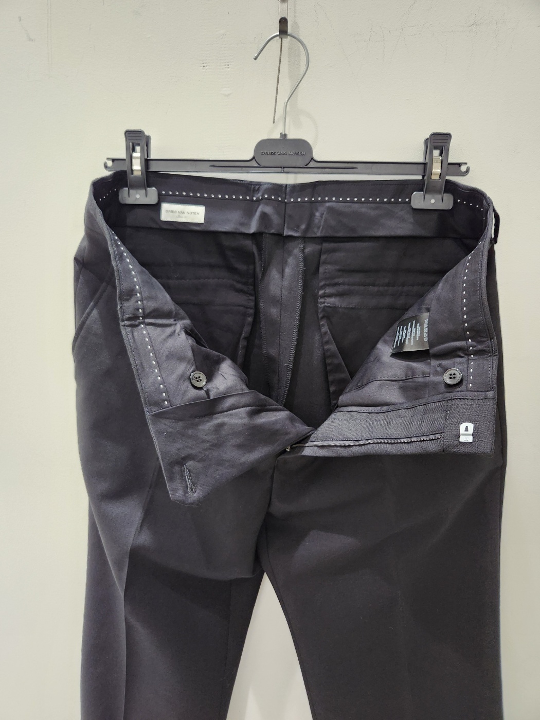 Dries Van Noten Front Pleated Casual Pants In Black