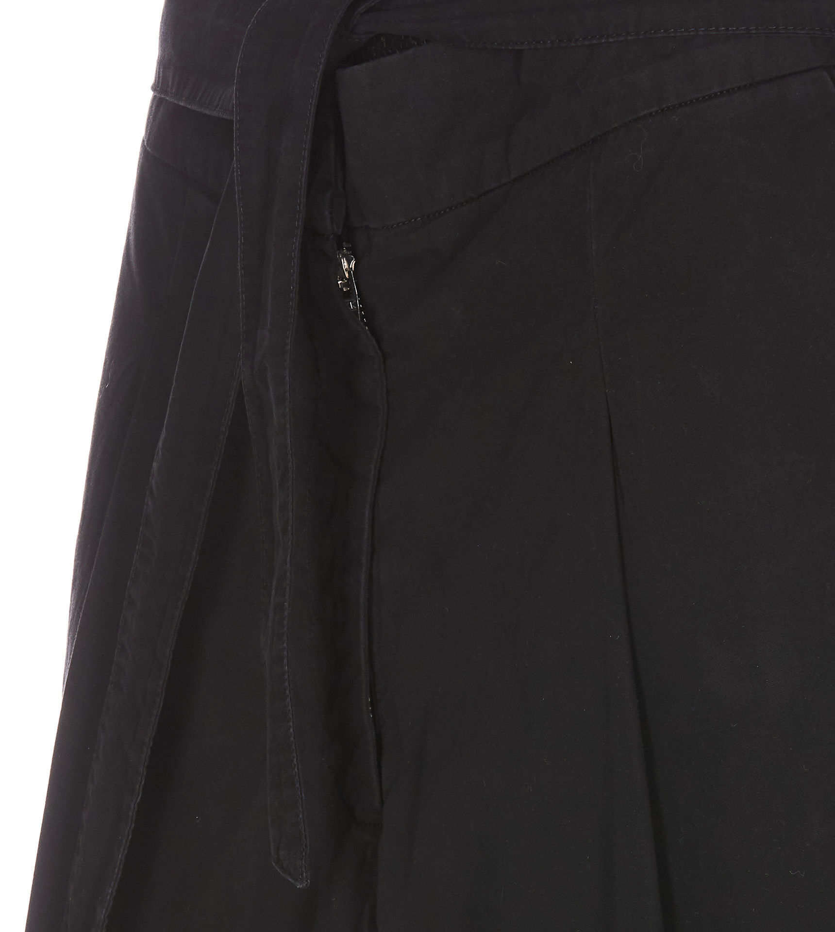 Apc Camberra Belted Tailored Shorts In Black