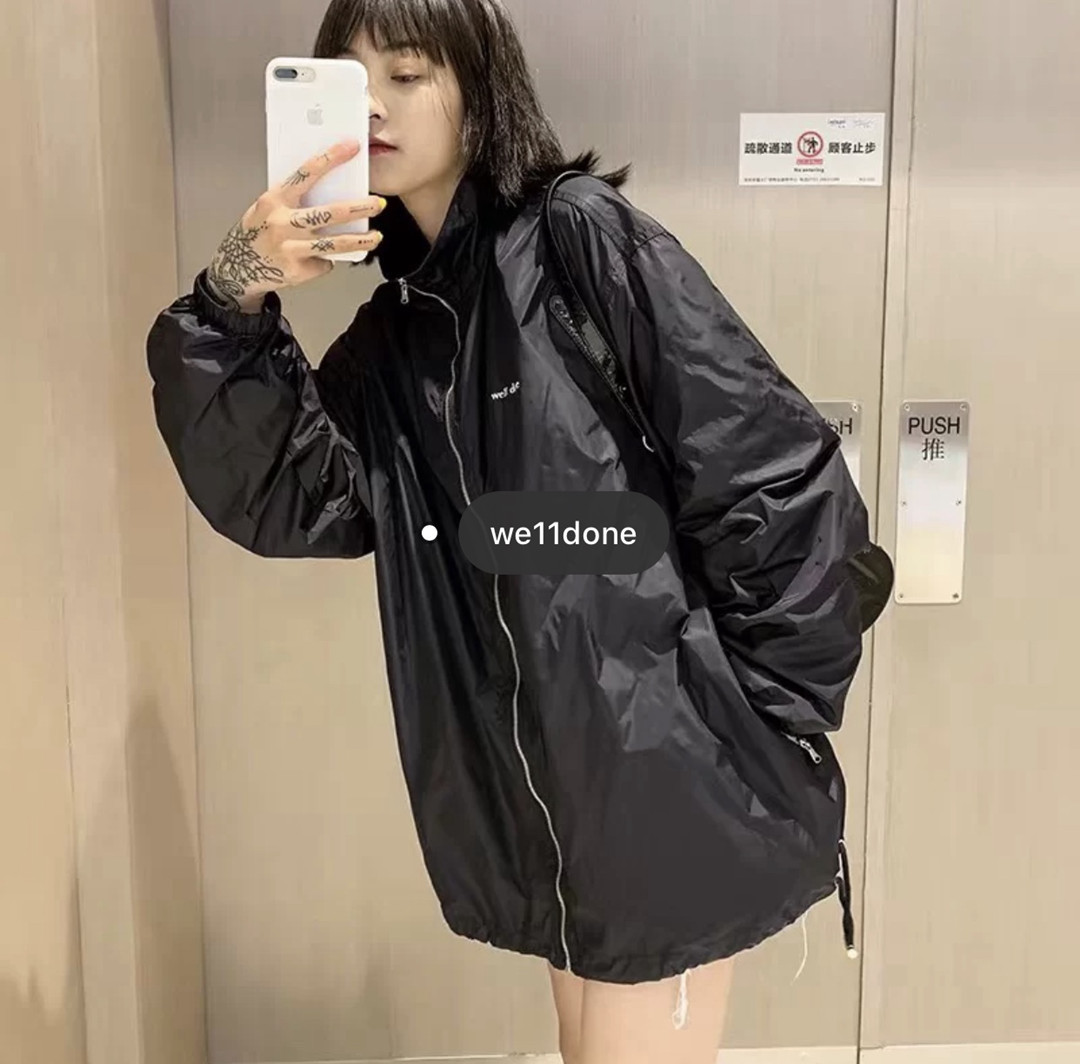 We11 Done Logo-print Hooded Jacket In Black