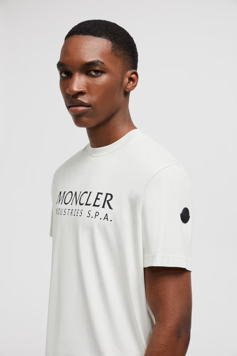 Moncler Logo-print Cotton T-shirt In Gray