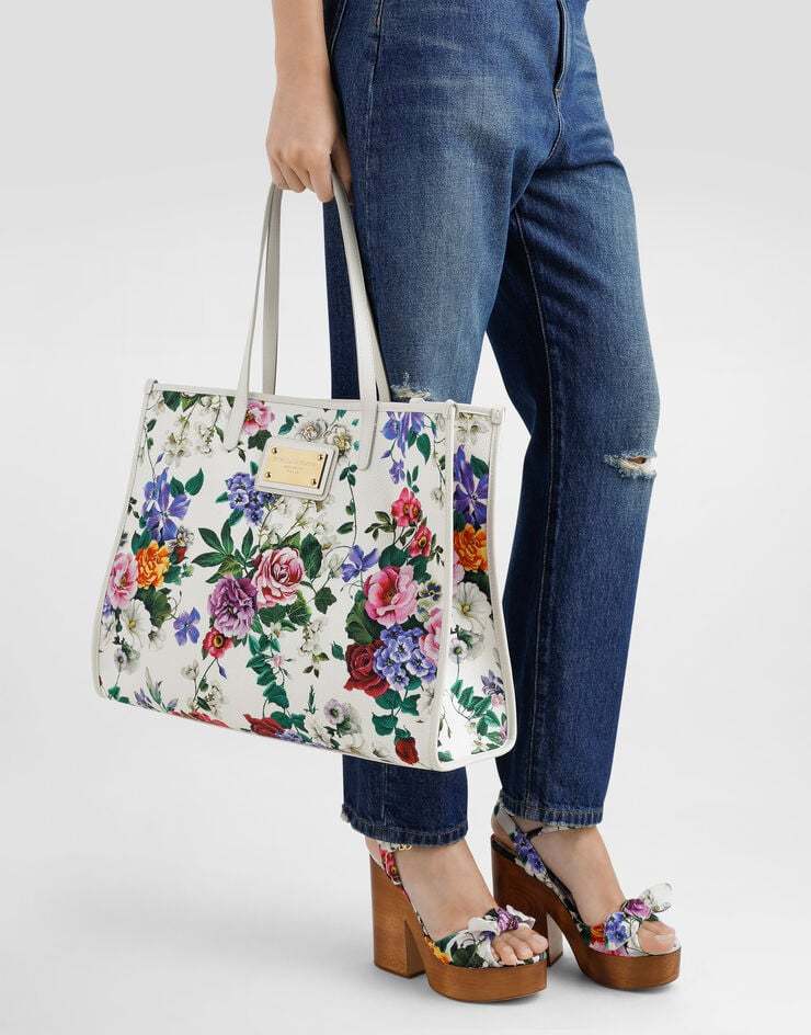 Dolce & Gabbana Shopping Canvas Handbag In White