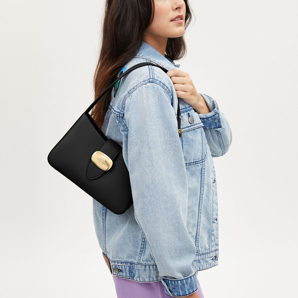 Coach Adjustable Shoulder Strap Shoulder Bag In Black