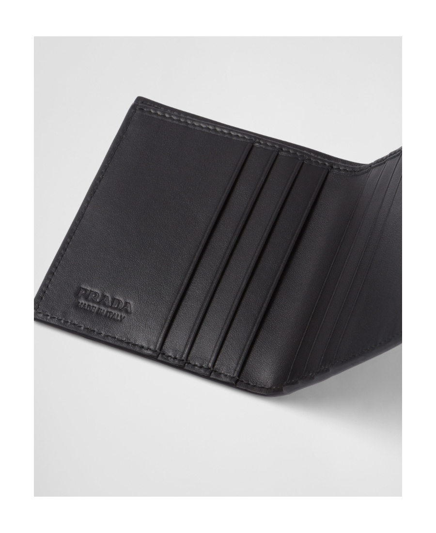 Prada Pebbled-texture Logo-plaque Wallet In Black