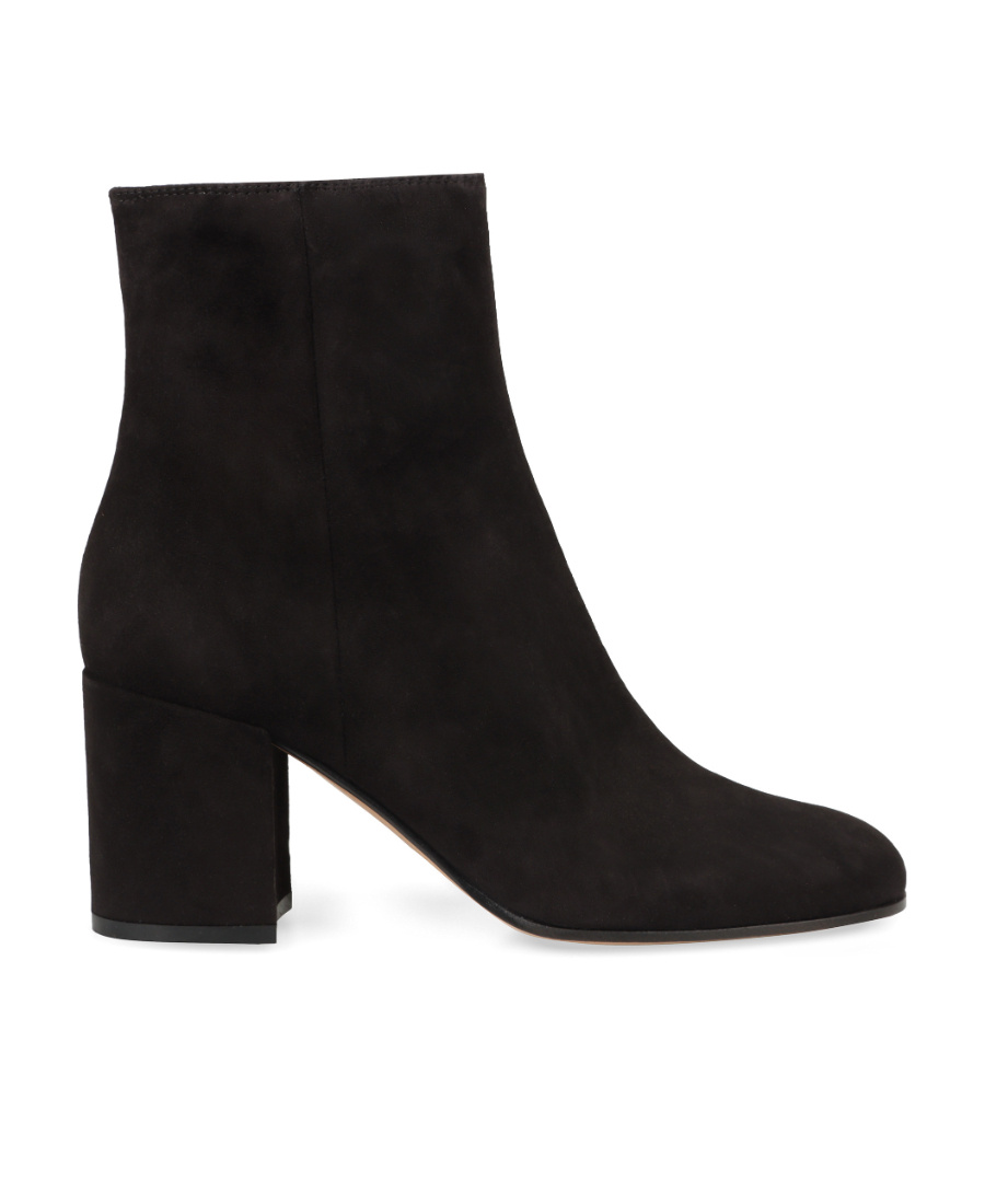 Gianvito Rossi Joelle Round Toe Block Heel Ankle Boots In Black