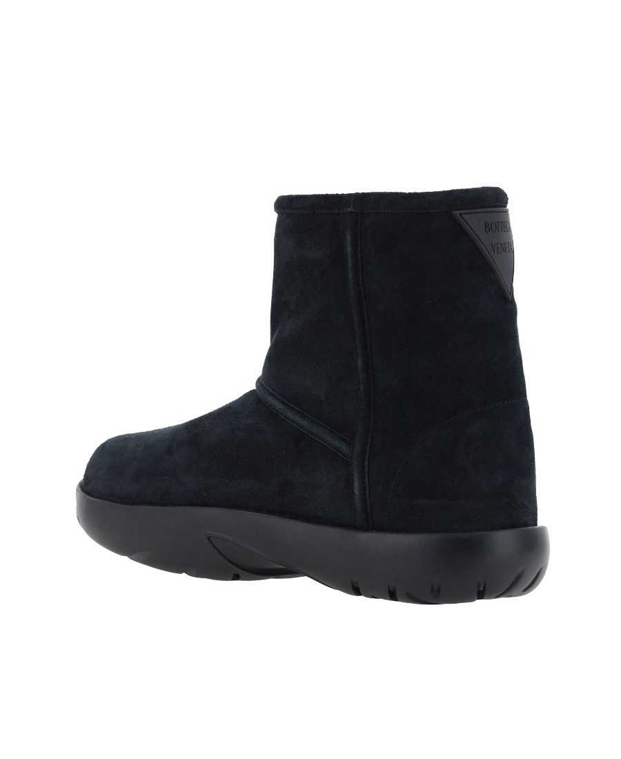 Bottega Veneta Black Snap Ankle Boots In Black