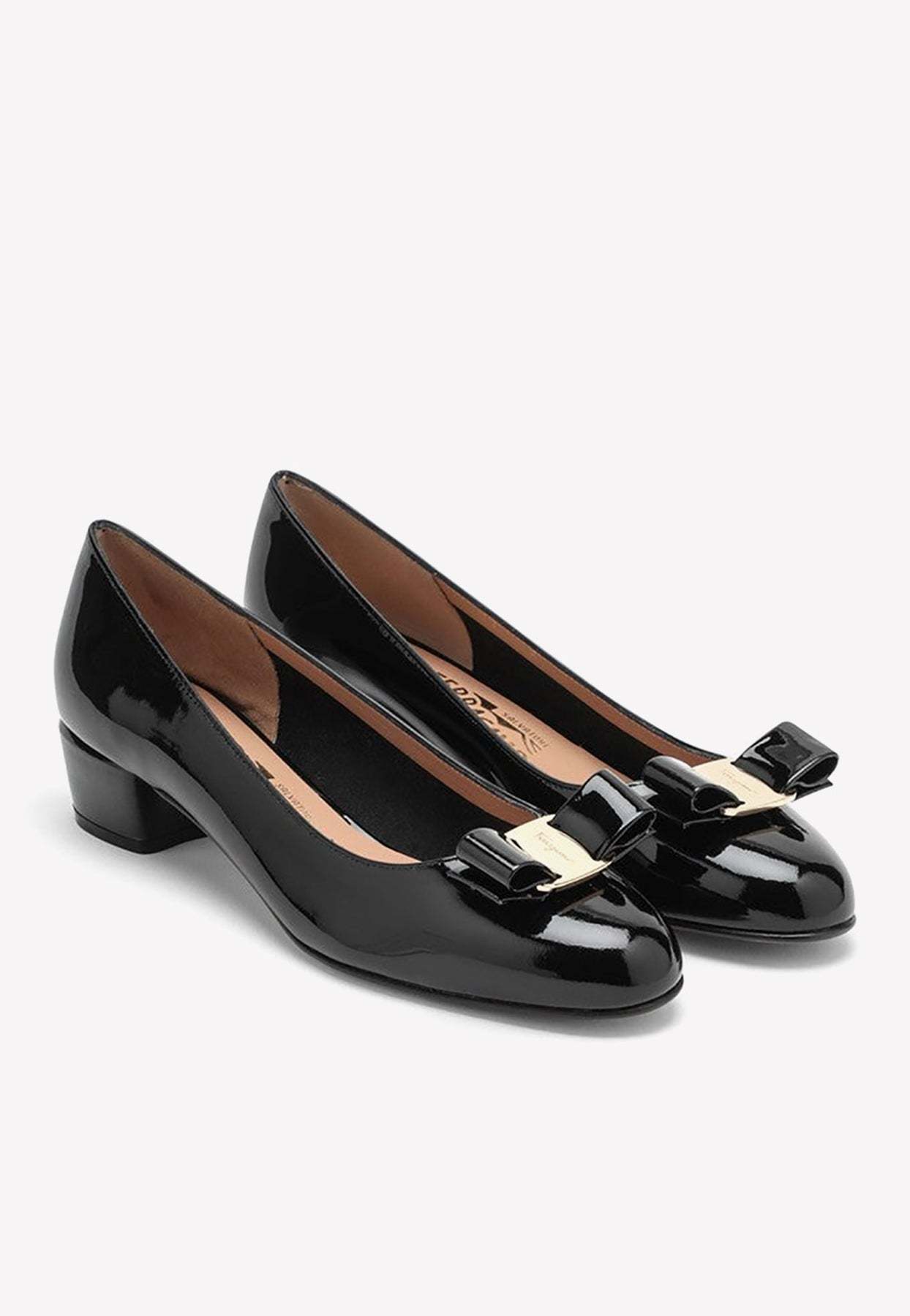 Ferragamo Bow Tie Ballet Shoes In Black