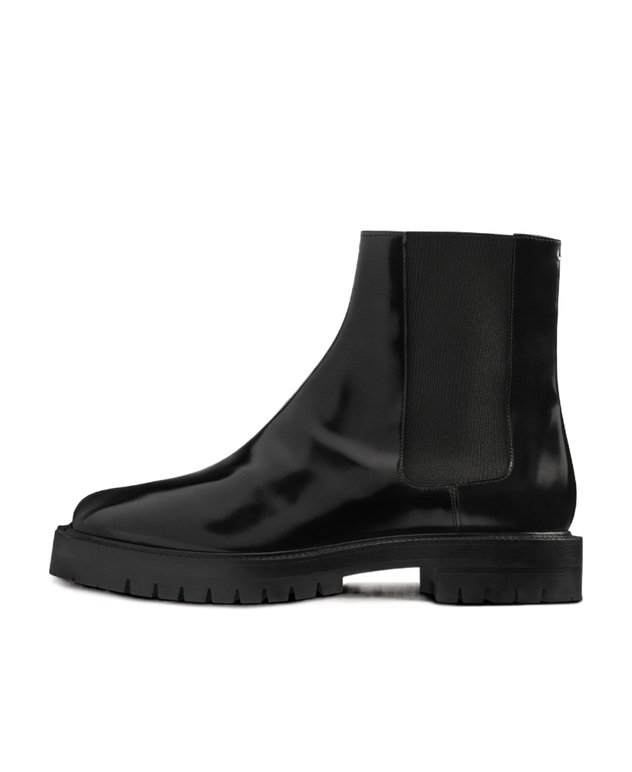 Maison Margiela Tabi High-ankle Leather Boots In Black