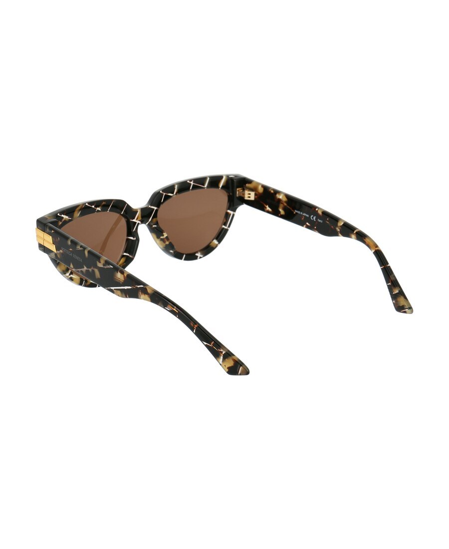 Bottega Veneta Angle Cat-eye Sunglasses In Black