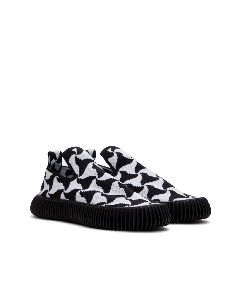 Bottega Veneta Logo Low-top Leisure Sneakers In Black