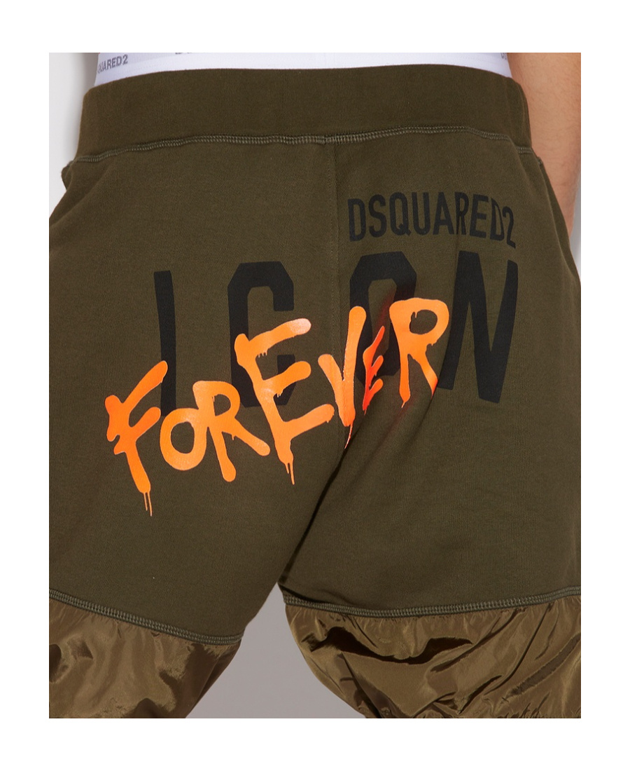 Dsquared2 Logo-print Toggle Detail Shorts In Green