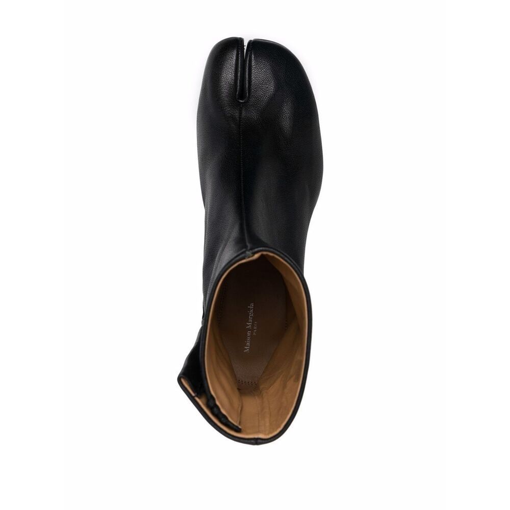 Maison Margiela Tabi Split-toe Textured-leather Boots In Black