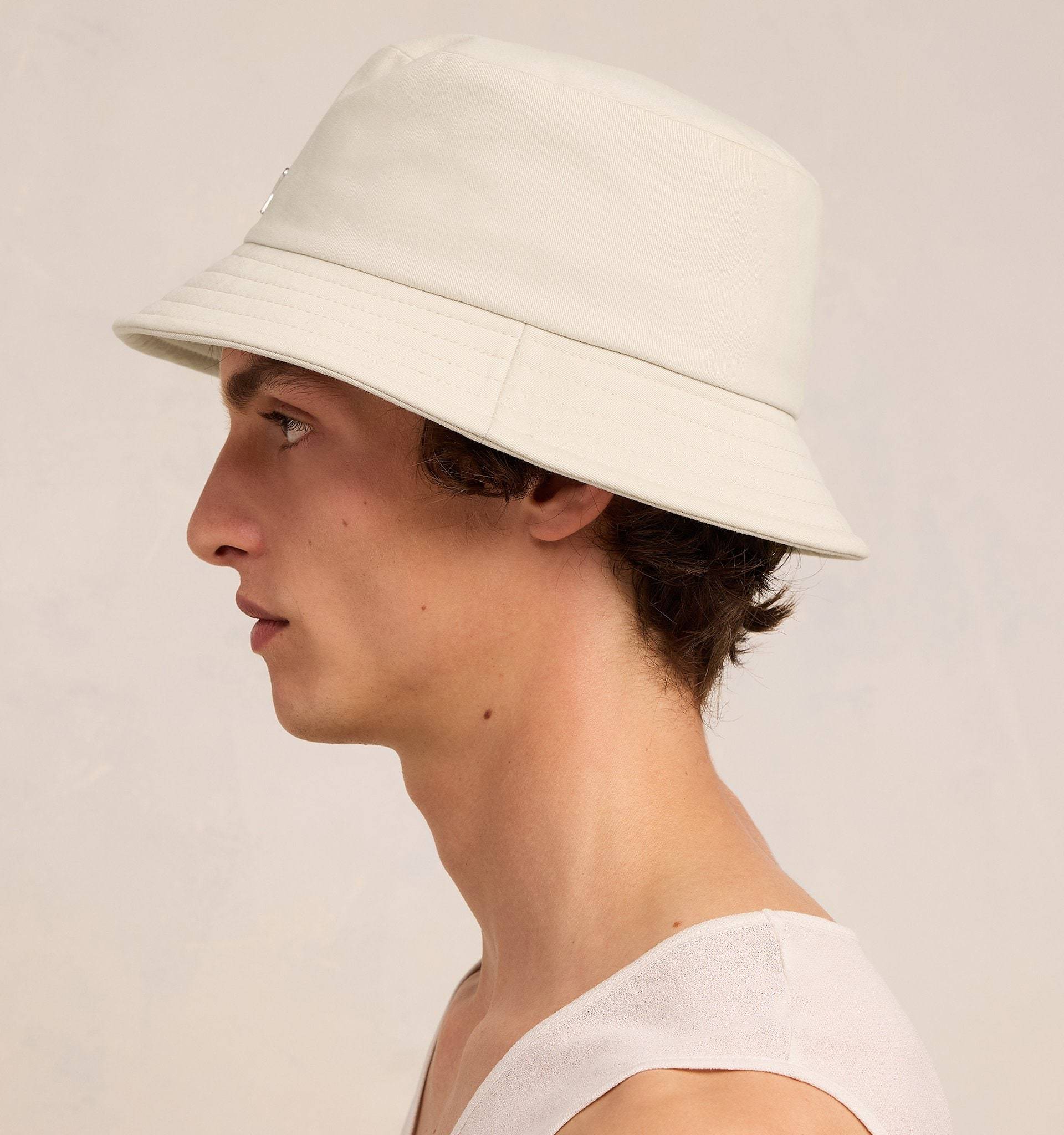 Ami Alexandre Mattiussi Ami Ami-de-coeur Logo Plaque Bucket Hat In Nude