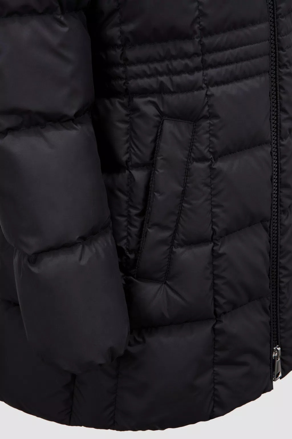 Moncler Enfant Arina Hooded Down Jacket In Black