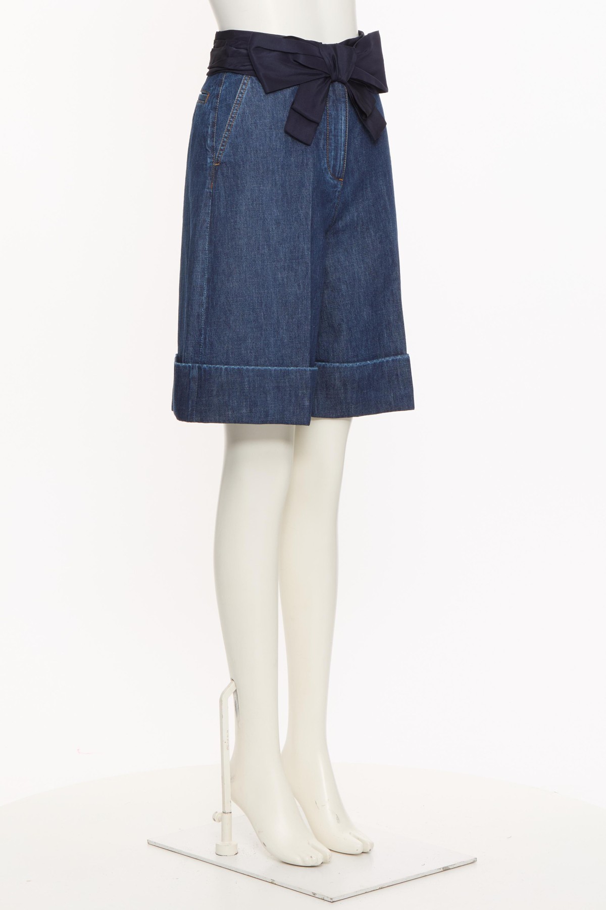 Valentino Bow Shorts In Blue