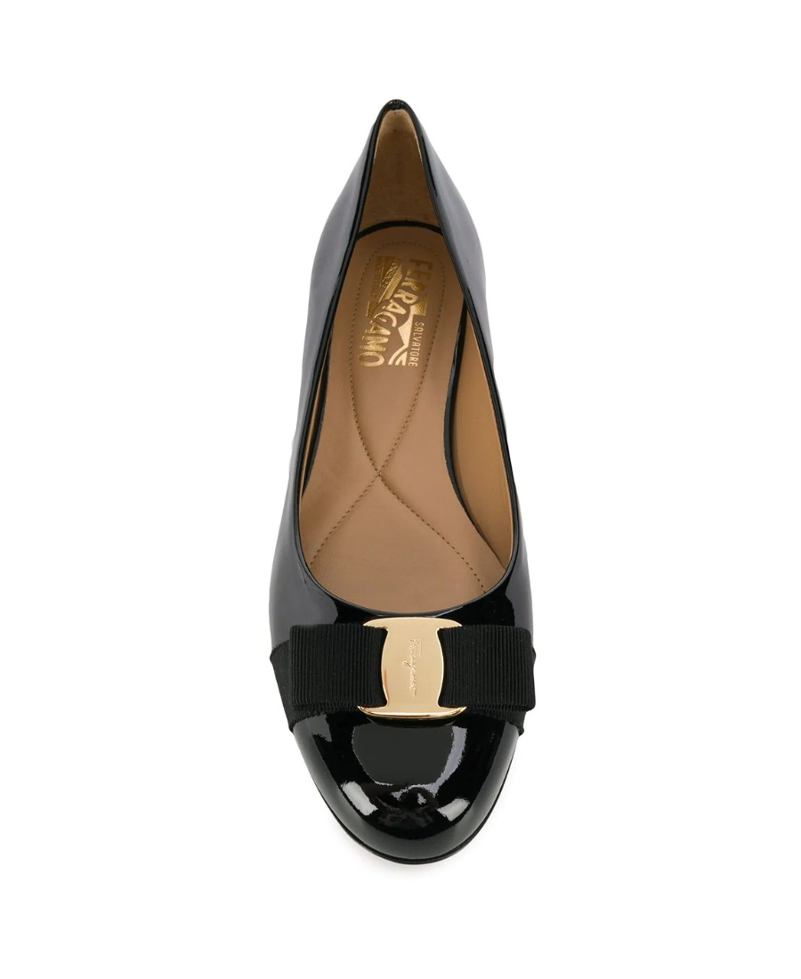 Shop Ferragamo Bow-detailing Ballerina Shoes In Black