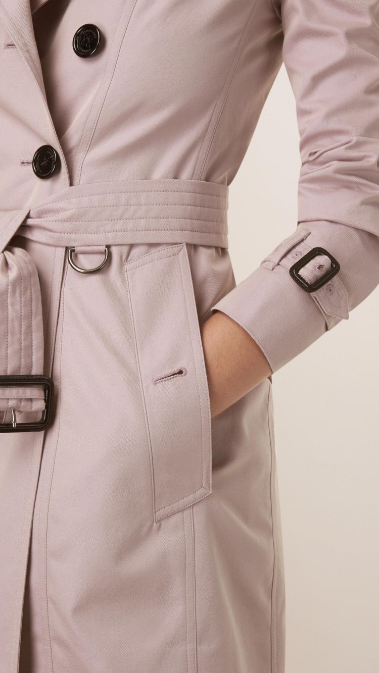 BURBERRY DOUBLE-BREASTED LAPEL TRENCH COAT