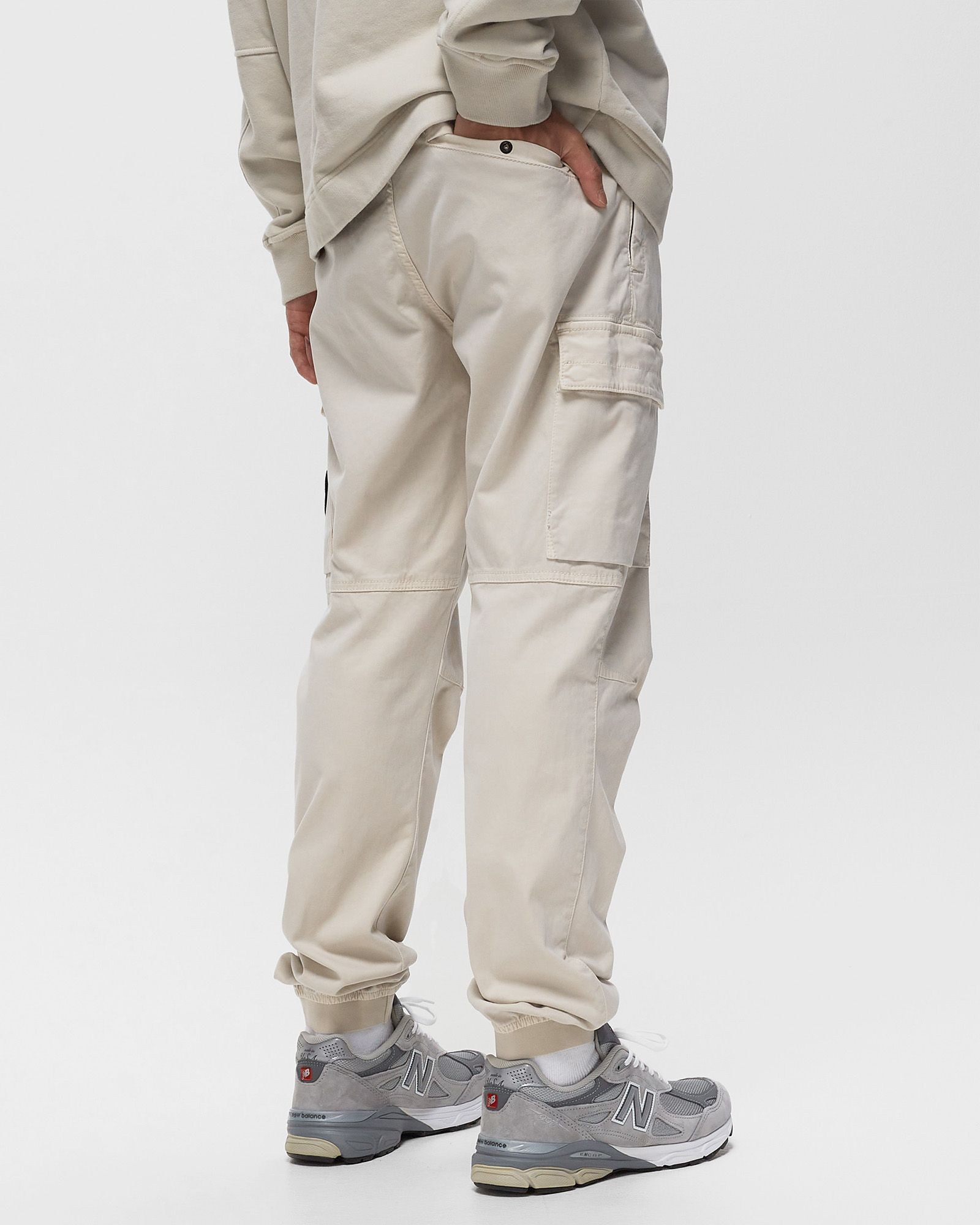 Stone Island Compass-motif Cargo Trousers In White