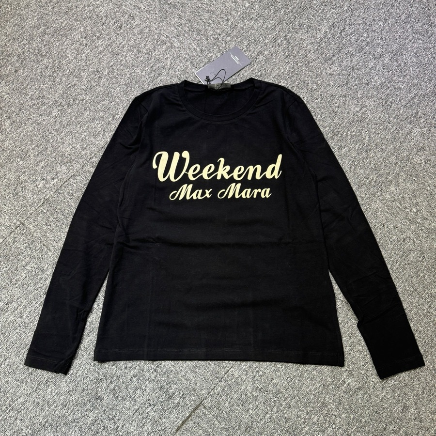 Weekend Max Mara Long-sleeved T-shirt In Black
