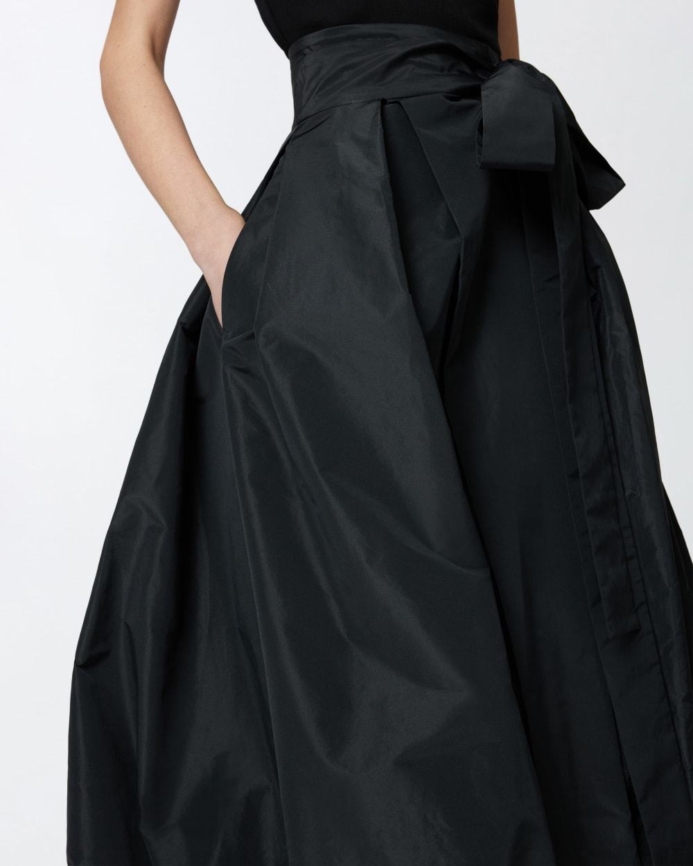 Pinko Bow-detailed Wide Taffeta Skirt In Black