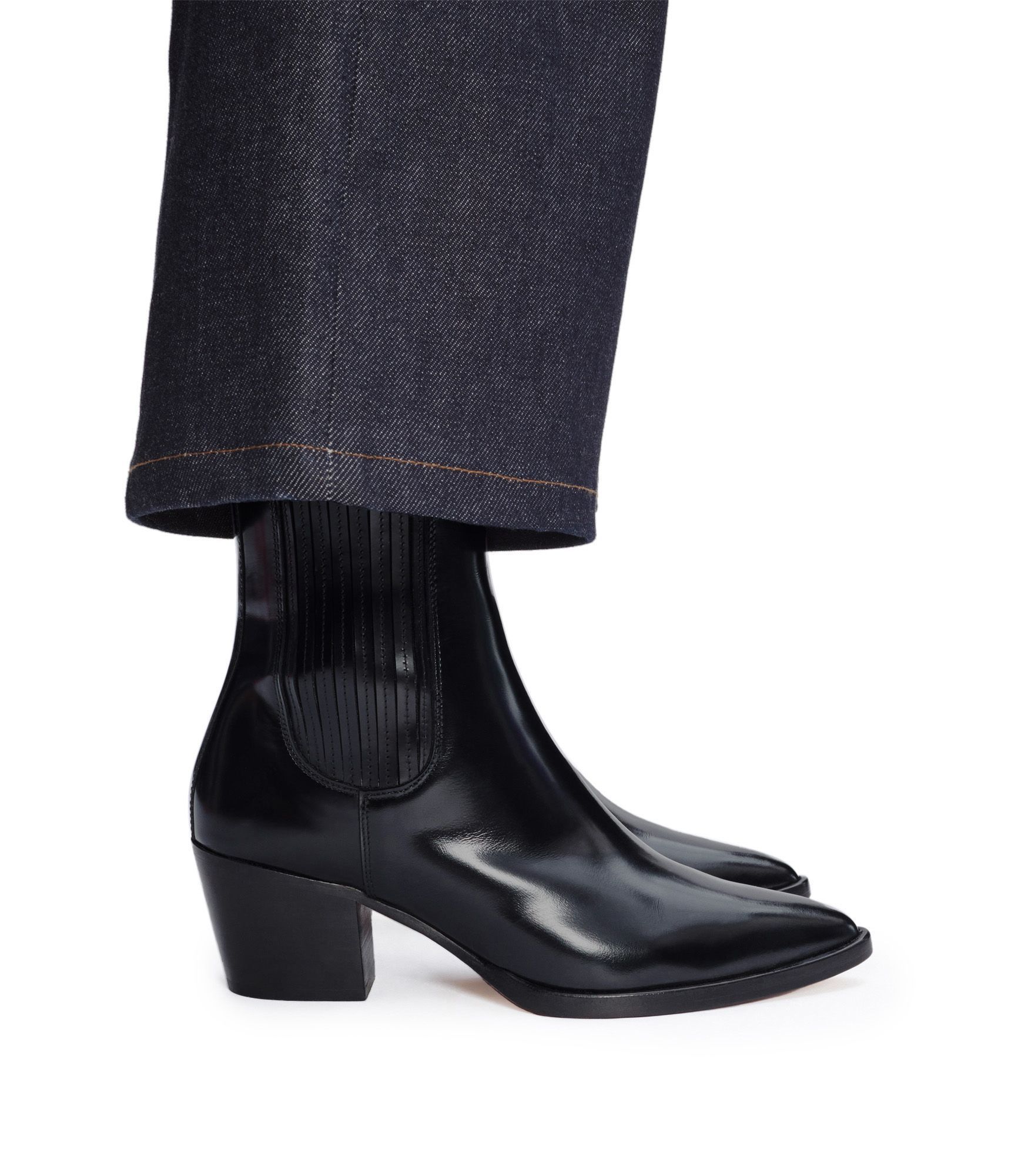 Apc Debbie Santiago 55mm Leather Boots In Black