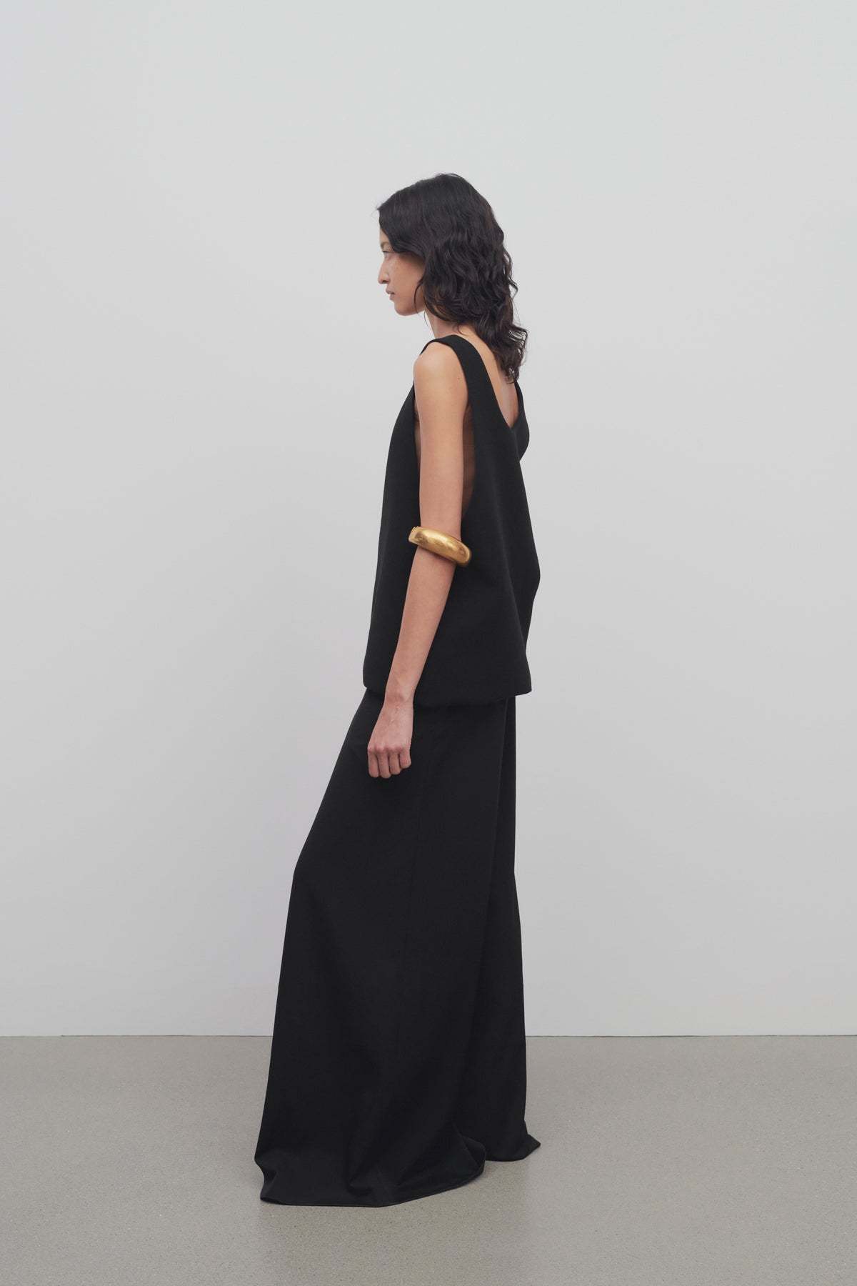 Shop The Row Dela Wool Palazzo Pants In Black