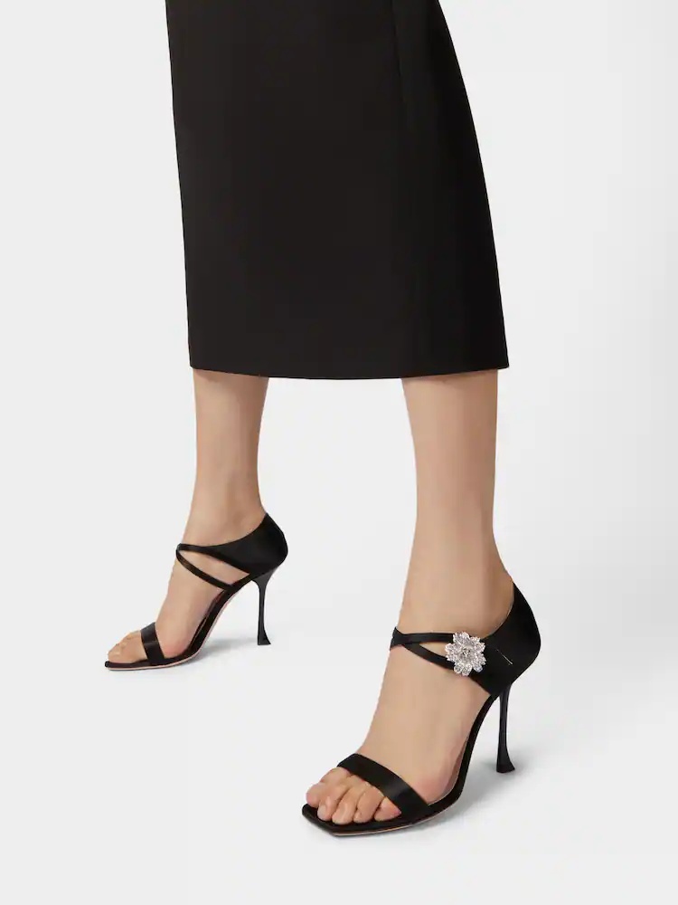 Roger Vivier "vivier Daisy Strass I In Black