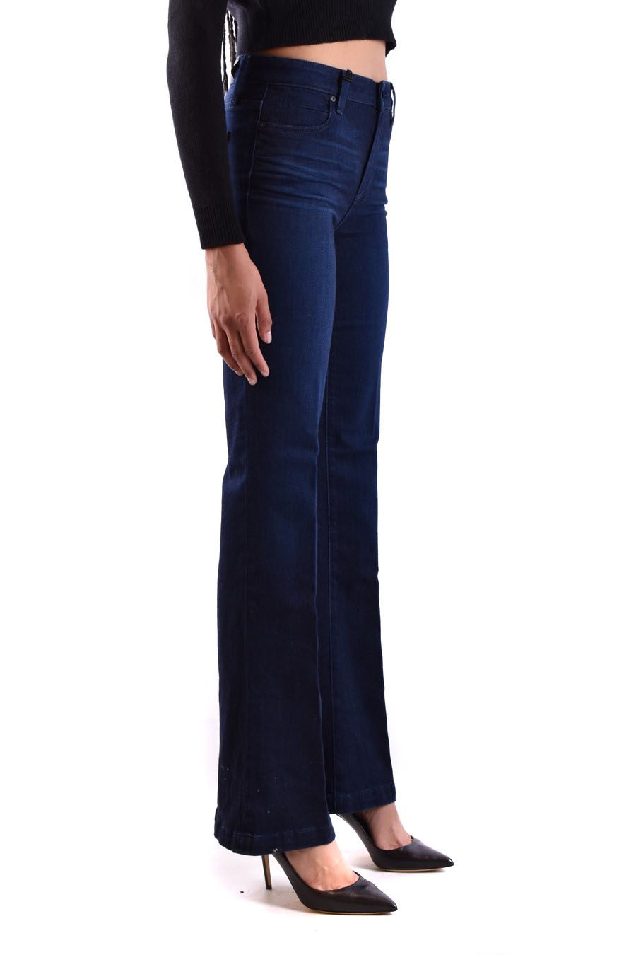 PAIGE BELT LOOP WITH JEANS