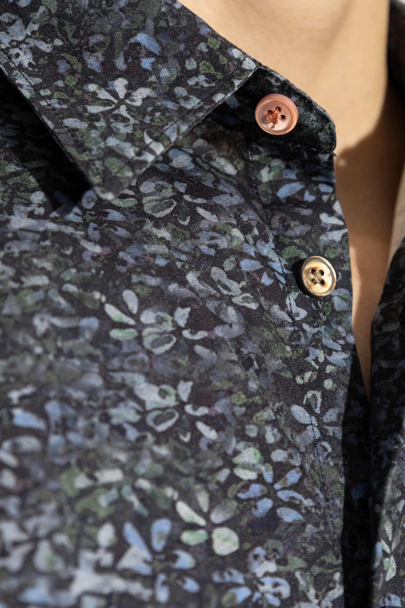 Ps By Paul Smith Ps Paul Smith Tailored Fit Textured Floral Printed Shirt In Black
